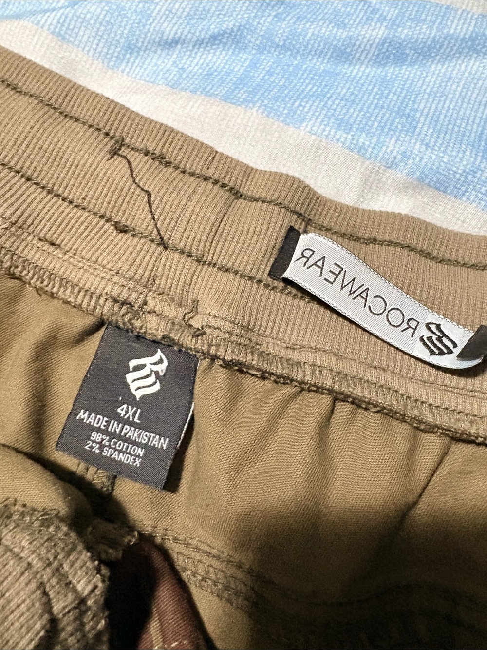 4XL Rocawear Cargo Pants - Picture 2 of 3